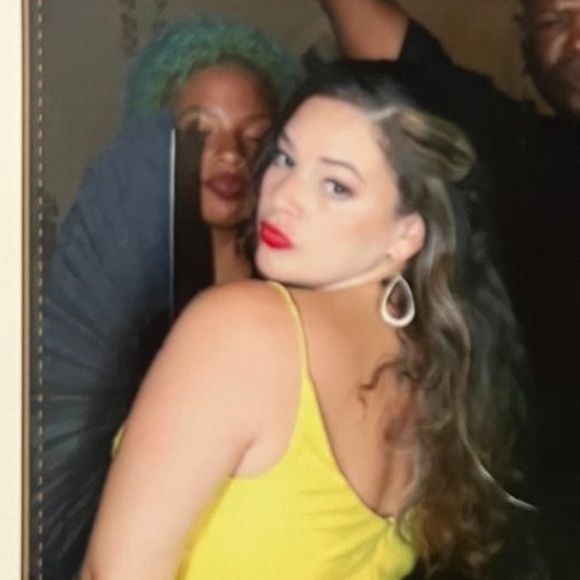 Meet your Posher! - Picture 3 of 14